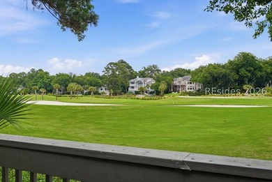 Fully renovated, 2 bed/2 bath Inverness Village Villa in - photo 2