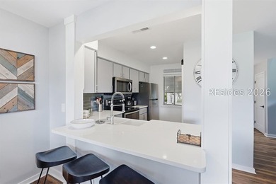 Fully renovated, 2 bed/2 bath Inverness Village Villa in - photo 5