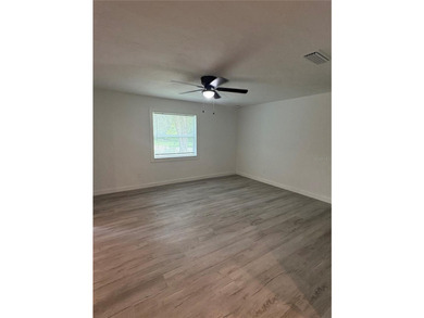 Welcome to this beautifully renovated 4-bedroom, 3-bath home - photo 15