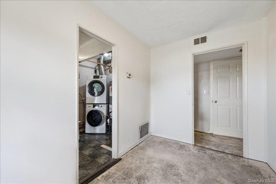 Set on a quiet cul-de-sac in one of the area's most convenient - photo 18