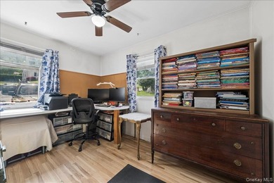 Set on a quiet cul-de-sac in one of the area's most convenient - photo 23