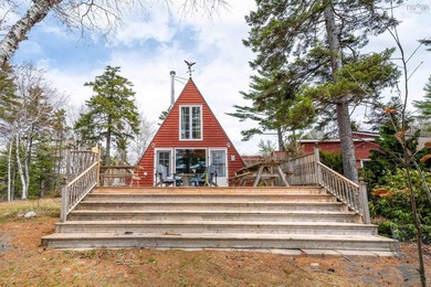 Experience the ultimate off-grid lifestyle where total privacy - photo 2