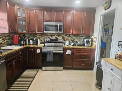 Kendale Lakes Area Condo For Sale in Miami Florida