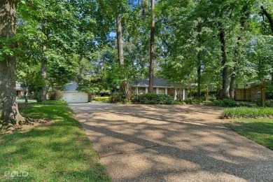 Lake Home For Sale in Shreveport, Louisiana