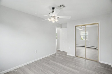 Just renovated lakeview in sought after south. This home - photo 15