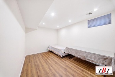 Welcome to 1555 East 13th Street! This colossal, impeccably - photo 16