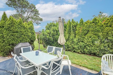 Just renovated lakeview in sought after south. This home - photo 19