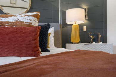 Welcome to your dream lakeside retreat! This magnificent - photo 20