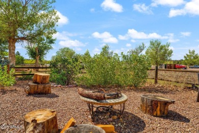 Charming Cabin in Bison Ranch! Welcome to this 2-bedroom cabin