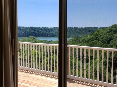 Lake Views, Waterfront Living & Room to Spread Out! Wake up to - photo 6