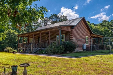 This is a hard to find authentic custom log home 6 minutes to - photo 1