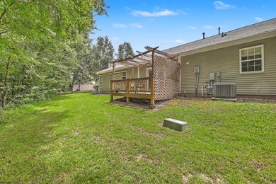 Welcome to this well-maintained single-story villa tucked away - photo 33