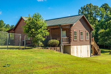 This is a hard to find authentic custom log home 6 minutes to - photo 7