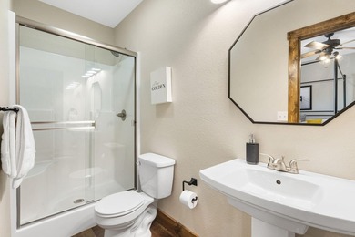 Welcome to your dream lakeside retreat! This magnificent - photo 38