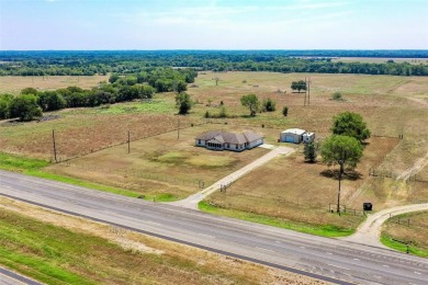 Valley Lake Home Sale Pending in Savoy Texas