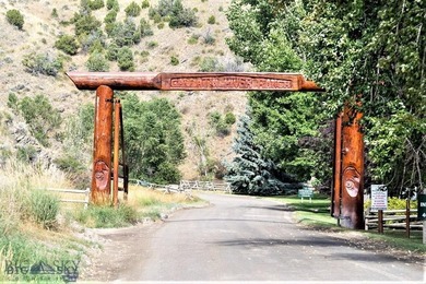 Epic Mountain views surround this parcel in the desirable - photo 3
