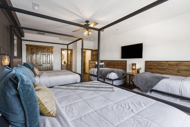 Welcome to your dream lakeside retreat! This magnificent - photo 49