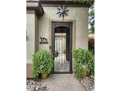 BEAUTIFUL 2BDRM + DEN SINGLE STORY HOME LOCATED IN THE PRESTIGE - photo 3