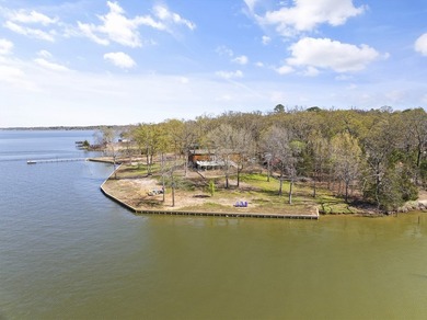Welcome to this stunning waterfront lake house on Lake Bob - photo 3