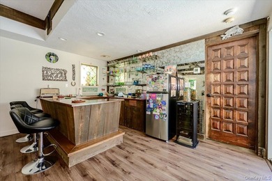 Live where you play on Long Island shores in this stunning - photo 13