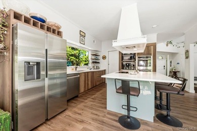 Live where you play on Long Island shores in this stunning - photo 14