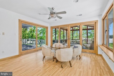 Welcome to this truly exceptional, one-of-a-kind waterfront - photo 18
