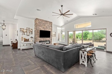 NEW IN 2022 - 4 BDRM, 3 BA, SINGLE LEVEL CUSTOM HOME, GREATROOM - photo 10