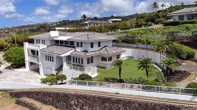 Nestled in the prestigious Hawaii Loa Ridge, this exceptional - photo 1
