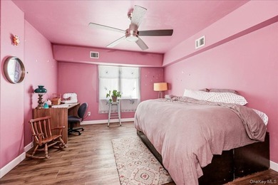 Live where you play on Long Island shores in this stunning - photo 23