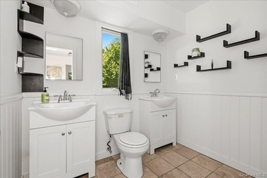 Live where you play on Long Island shores in this stunning - photo 26