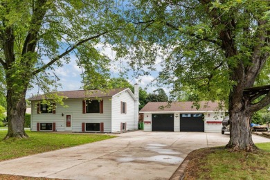 Lake Home Sale Pending in Winneconne, Wisconsin