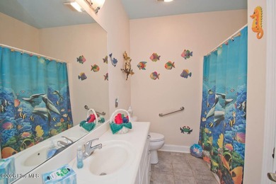 Price Improvement! BOATER'S DREAM meets easy coastal living in - photo 32