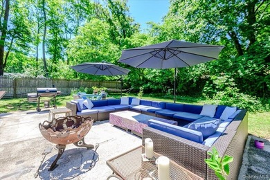 Live where you play on Long Island shores in this stunning - photo 34