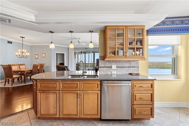 Perched on the 7th floor, this exceptional three-bedroom - photo 4