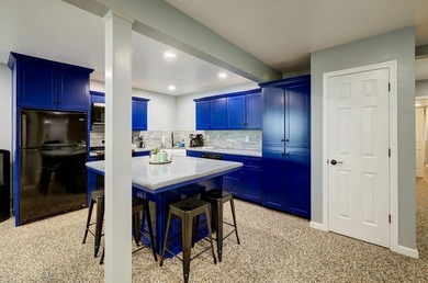 You can't beat this location and income potential in beautiful - photo 11