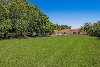 Presenting a once-in-a-generation 1.08-acre gated estate parcel - photo 11