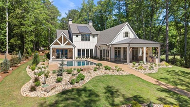 Welcome to The Overlook House, a remarkable waterfront retreat - photo 12