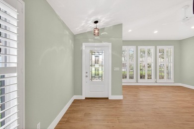 Welcome home! This move-in ready house offers warmth and comfort - photo 13