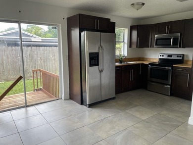 Exceptional investment opportunity in the highly desirable - photo 17