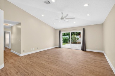 Welcome home! This move-in ready house offers warmth and comfort - photo 26