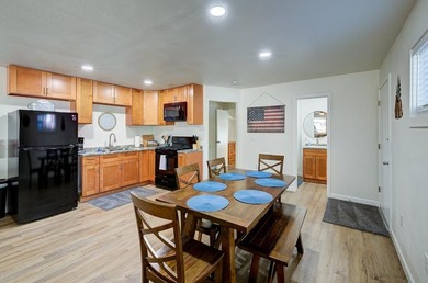 You can't beat this location and income potential in beautiful - photo 30