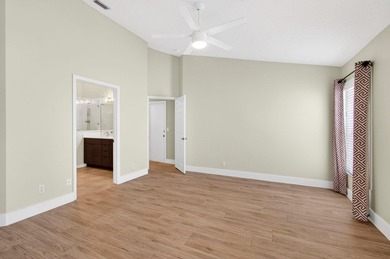 Welcome home! This move-in ready house offers warmth and comfort - photo 30
