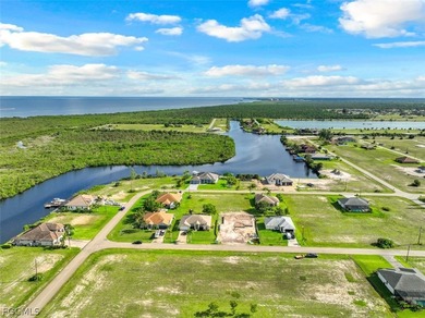 Two buildable lots, a four lot site of nearly 1/2 acres. This - photo 4