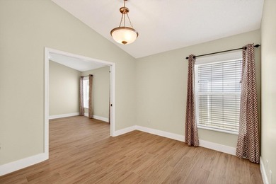 Welcome home! This move-in ready house offers warmth and comfort - photo 37