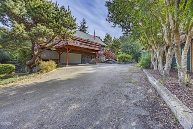 Beautiful 3 bed, 2 bath home with an open floor plan and - photo 44