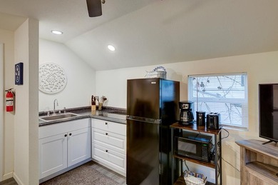 You can't beat this location and income potential in beautiful - photo 57