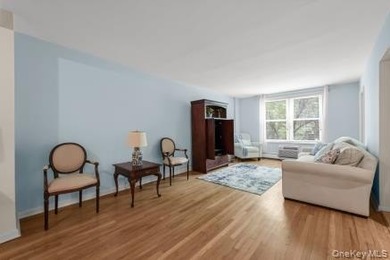 Your opportunity at Wellesley Gardens - Douglaston's most sort - photo 4