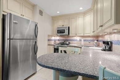 Your opportunity at Wellesley Gardens - Douglaston's most sort - photo 8