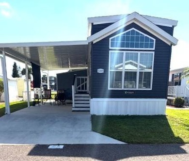 Silver Lake - Highlands County Home For Sale in Avon Park Florida