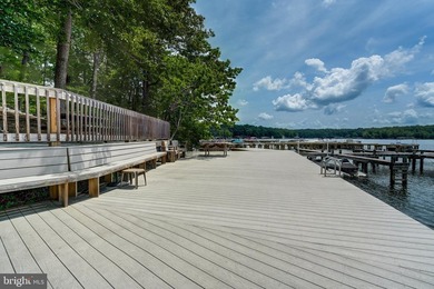 Welcome to your furnished Lake Anna getaway in the sought-after - photo 10